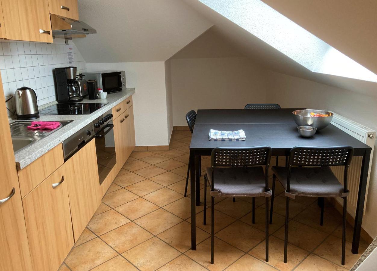 Zentral Gelegene Wohnung Nahe Schwanenteich Zwickau Luaran gambar