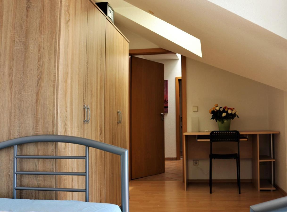 Zentral Gelegene Wohnung Nahe Schwanenteich Zwickau Luaran gambar