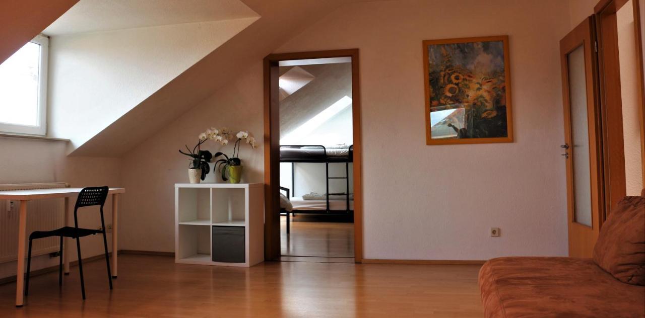Zentral Gelegene Wohnung Nahe Schwanenteich Zwickau Luaran gambar